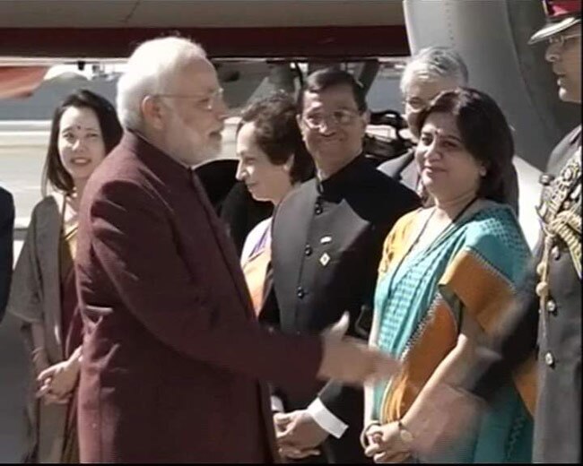 प्रधानमंत्री नरेंद्र मोदी पहुंचे अमेरिका, भव्‍य स्‍वागत