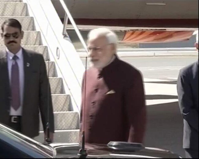 प्रधानमंत्री नरेंद्र मोदी पहुंचे अमेरिका, भव्‍य स्‍वागत