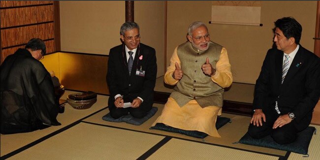 जापान में पीएम मोदी ने बजाया ड्रम