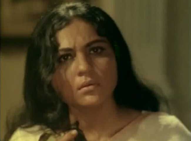 ट्विटर पर इन सेलिब्रिटीज का उड़ा है जमकर मजाक