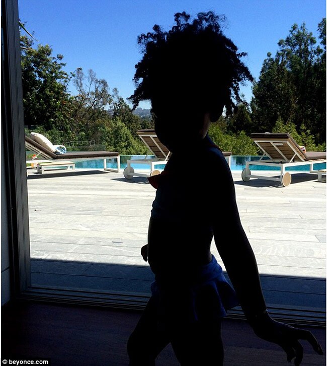 गायिका बेयोंसे की फोटो से मच गया तहलका..