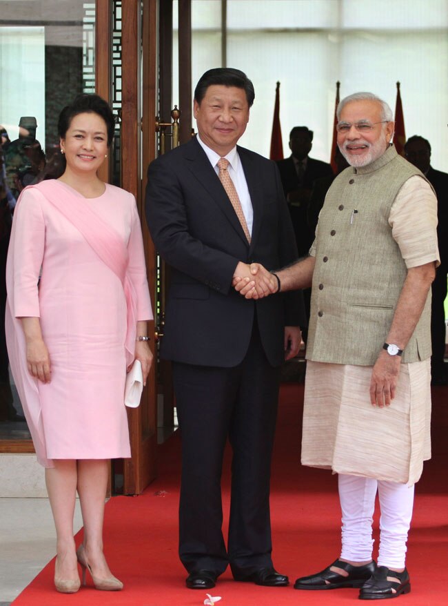 मिलिए 'चीन की प्रथम महिला' पिंग लियुआन से...