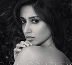 PETA  के लिए बैकलेस हुईं इलियाना डिक्रूज