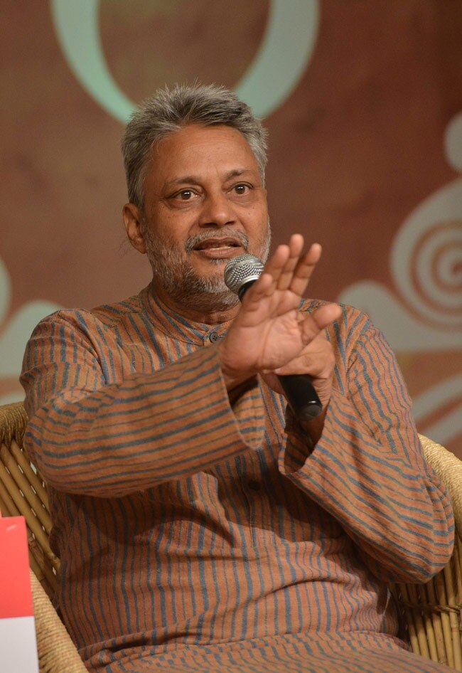 मोदी सरकार के 100 दिन पूरे, आज तक ने बैठाई पंचायत