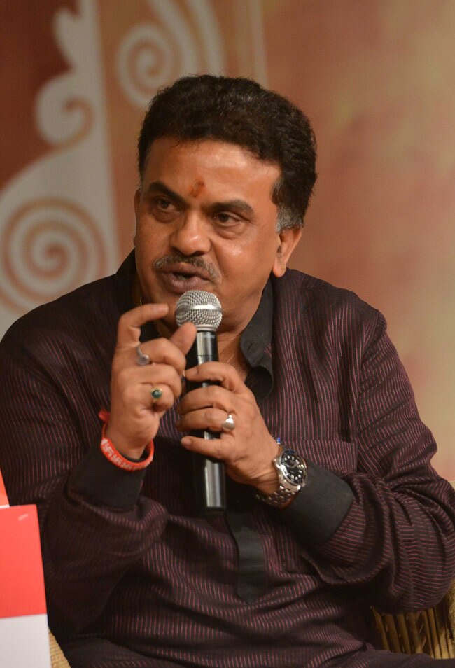 मोदी सरकार के 100 दिन पूरे, आज तक ने बैठाई पंचायत