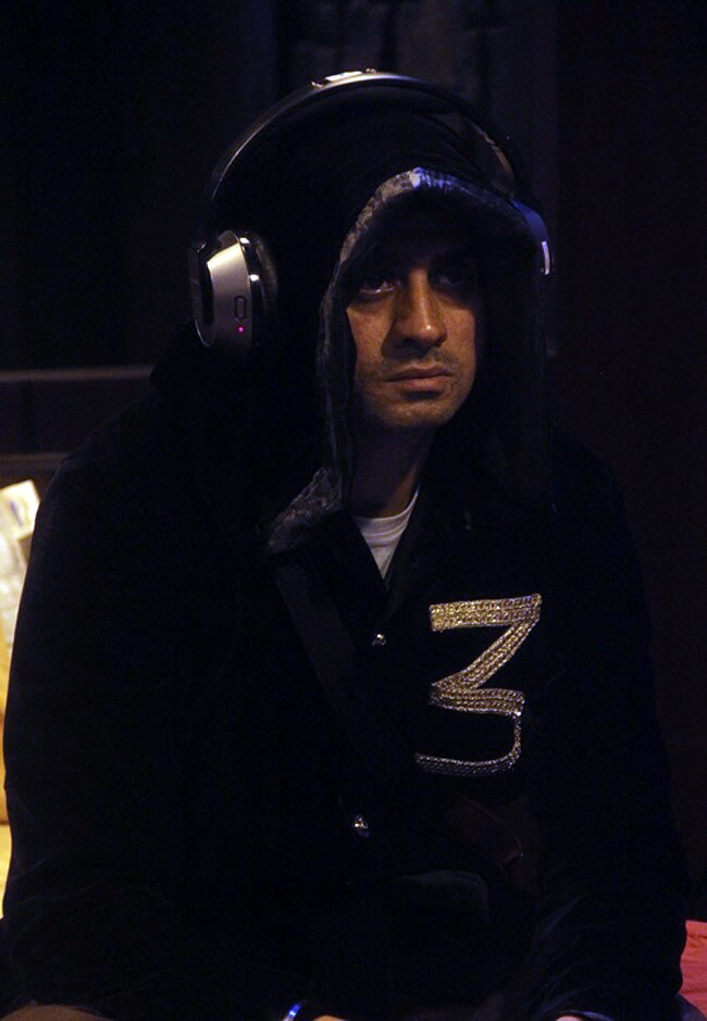 Bigg Boss 8: नॉमिनेशन का नाम, आग में डाल