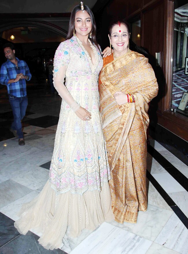 खूबसूरत सोनाक्षी का ये अंदाज भी लाजवाब