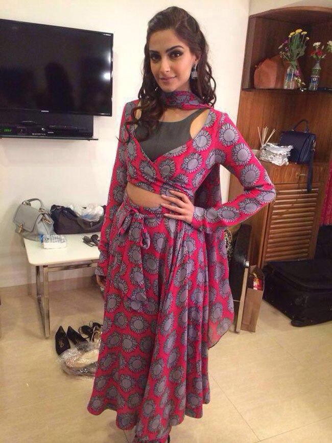 आप भी देखिए सोनम कपूर की 'खूबसूरत' डायरी