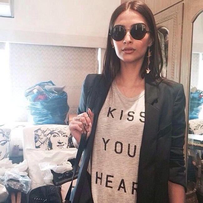 आप भी देखिए सोनम कपूर की 'खूबसूरत' डायरी