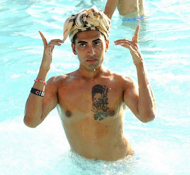 ये हैं 'बिग बॉस 008' फ्लाइट के 12 यात्री...