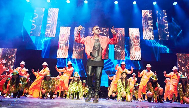 'स्लैम' में जमकर थिरके 'हैप्पी न्यू ईयर' के सितारे