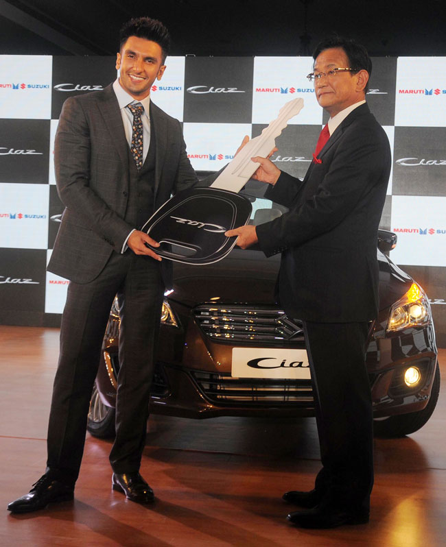 रणवीर सिंह ने लॉन्‍च की मारुति-सुजुकी की Ciaz