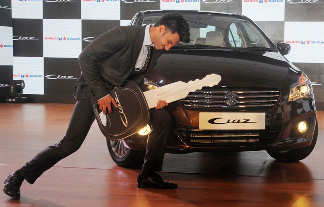 रणवीर सिंह ने लॉन्‍च की मारुति-सुजुकी की Ciaz