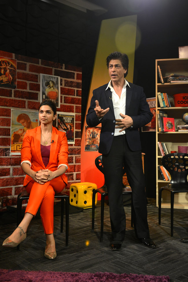 'हैप्‍पी न्‍यू ईयर' की टीम ने इंडिया टुडे ग्रुप के साथ मनाई दिवाली