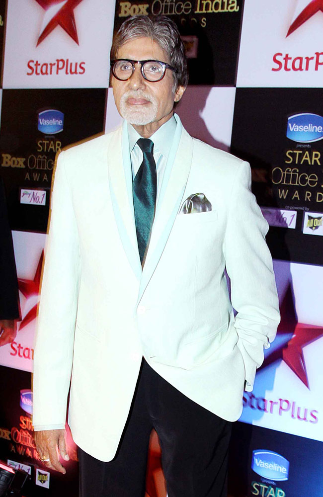 पहली बार हुए 'स्टार बॉक्स ऑफिस इंडिया अवॉर्ड्स' में पहुंचा बॉलीवुड 'कुनबा'