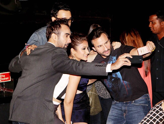 सैफ ने कल्कि और इलियाना के साथ किया 'हैप्‍पी एंडिंग' का ट्रेलर लॉन्‍च