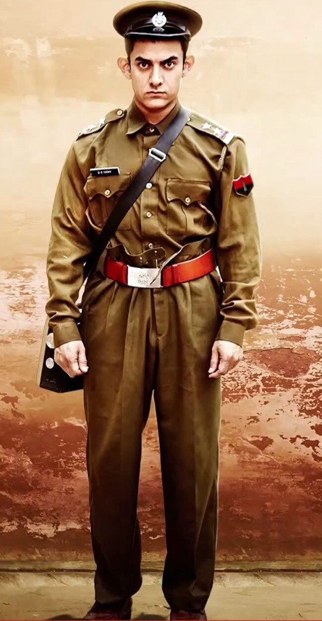 टुकुर टुकुर देखें फिल्‍म 'पीके' के ये पोस्‍टर्स