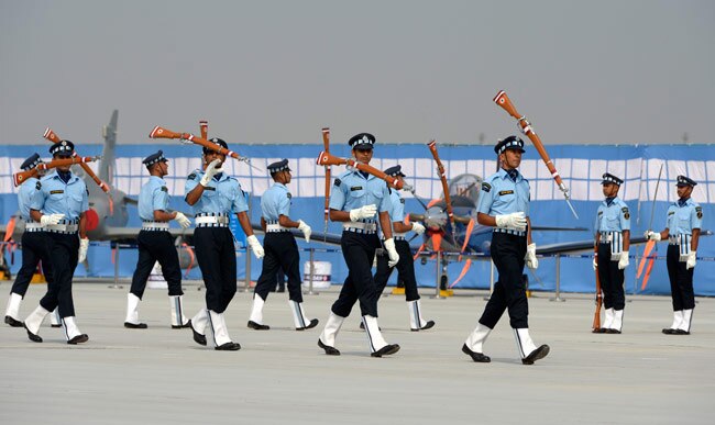 एयरफोर्स डे पर वायुसेना ने दिखाई ताकत...