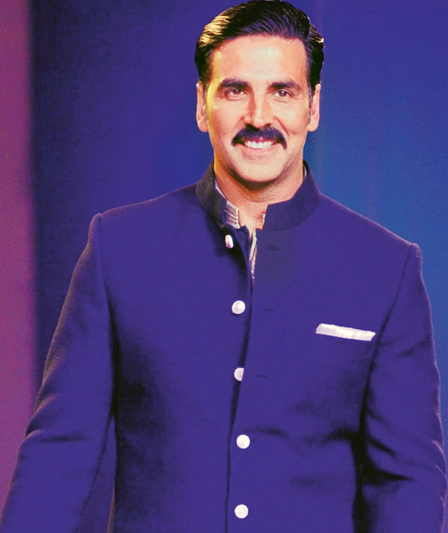 सितारों ने खरीदी टीम, खेल में लगा ग्लैमर का तड़का