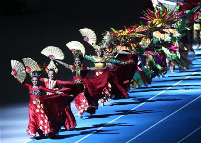 जबरदस्त आतिशबाजी के साथ एशियाई खेलों का समापन