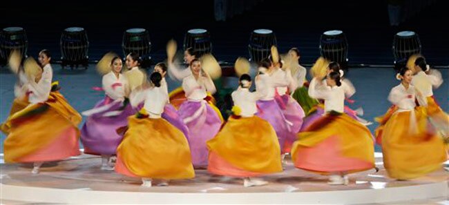 जबरदस्त आतिशबाजी के साथ एशियाई खेलों का समापन