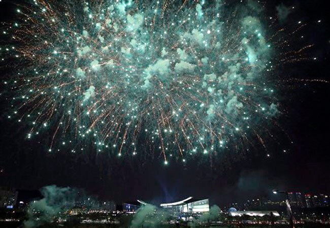 जबरदस्त आतिशबाजी के साथ एशियाई खेलों का समापन
