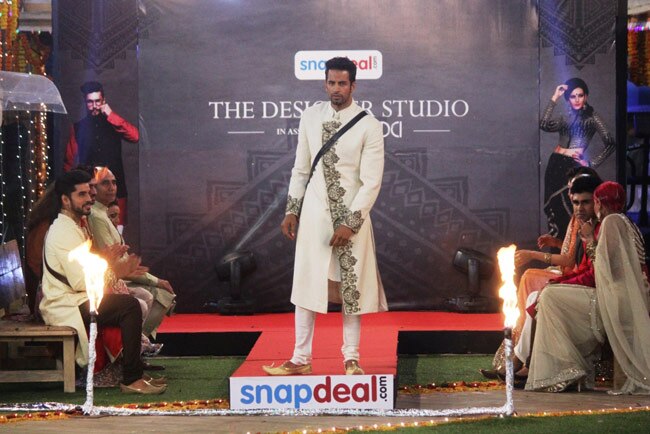 Bigg Boss 8: गुत्‍थी-पलक के साथ घरवालों ने मनाया दिवाली का जश्‍न