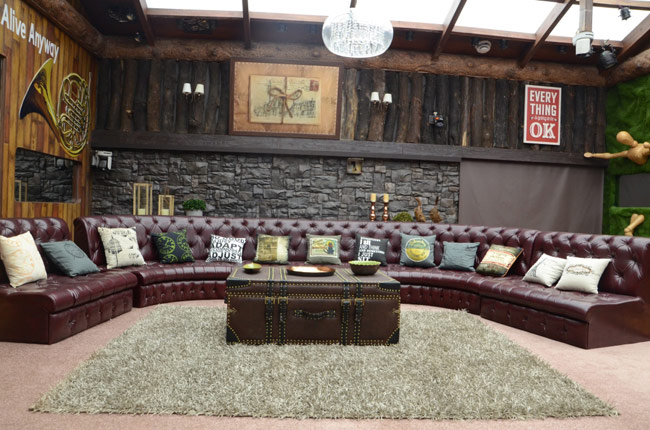 Bigg Boss 8: लग्‍जरी घर में मिला दीशिखा की टीम को प्रवेश