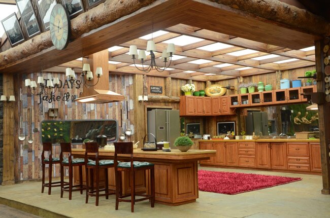 Bigg Boss 8: लग्‍जरी घर में मिला दीशिखा की टीम को प्रवेश