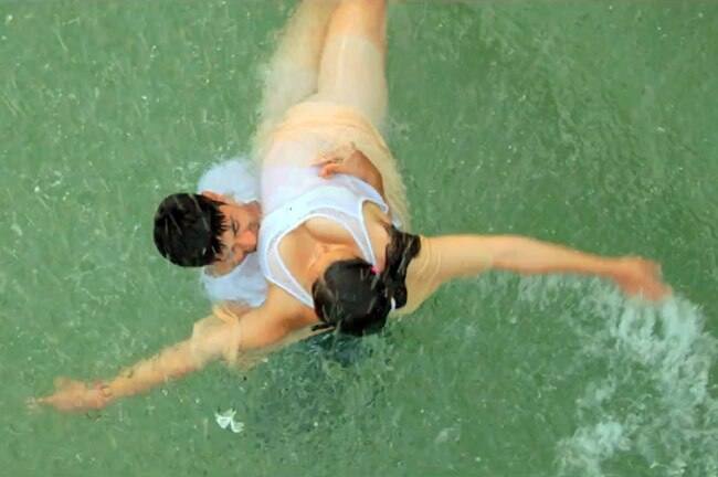 'जिद' में प्रियंका चोपड़ा की बहन मनारा ने पार की बोल्‍डनेस की हद...