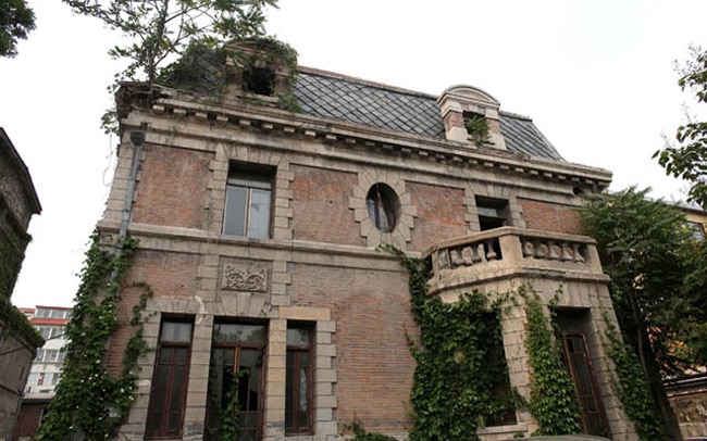 इन भुतहा जगहों पर गुजारना चाहेंगे रात?