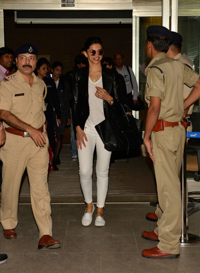 शाहरुख खान एंड कंपनी का ब्लैड एंड बोल्ड अवतार