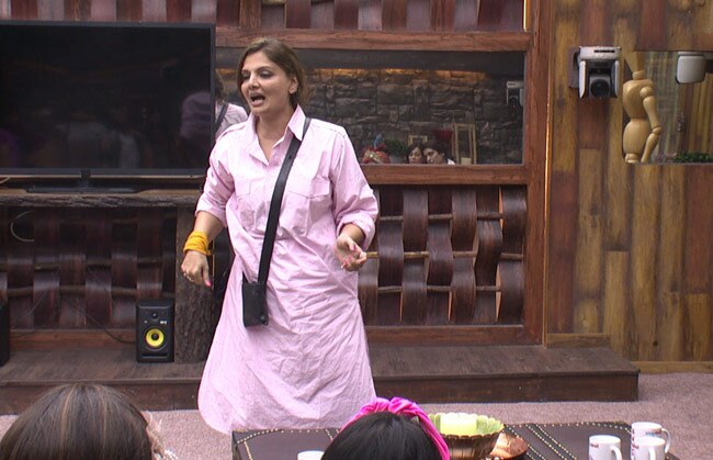 Bigg Boss 8: आज उतारेंगे एक-दूसरे की नकल
