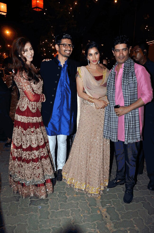 देखिए बॉलीवुड सितारों का दिवाली सेलिब्रेशन