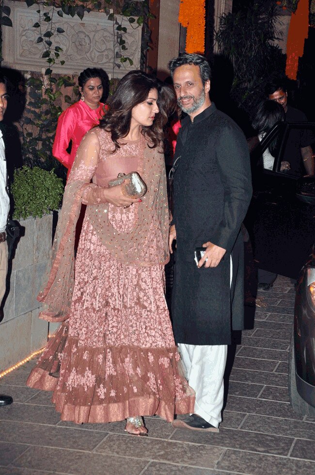 देखिए बॉलीवुड सितारों का दिवाली सेलिब्रेशन