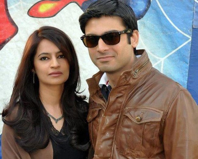 मिलिए फवाद खान की असली 'हमसफर' से...