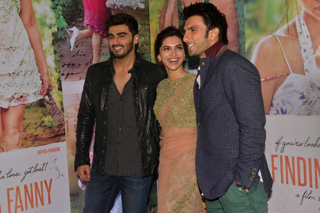 ...जब रणवीर के सामने अर्जुन कपूर ने किया दीपिका को किस