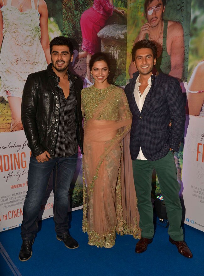 ...जब रणवीर के सामने अर्जुन कपूर ने किया दीपिका को किस