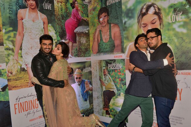 ...जब रणवीर के सामने अर्जुन कपूर ने किया दीपिका को किस