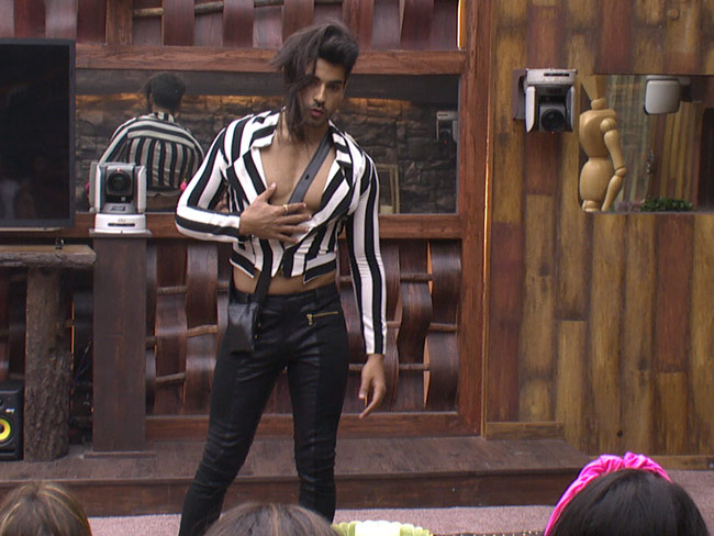 Bigg Boss 8: आज उतारेंगे एक-दूसरे की नकल