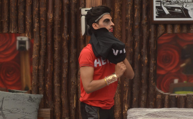 'बिग बॉस' में गौतम बने सुपरविलेन, दोस्तों से की दुश्मनी