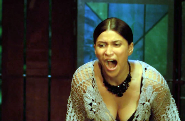 'जिद' में प्रियंका चोपड़ा की बहन मनारा ने पार की बोल्‍डनेस की हद...