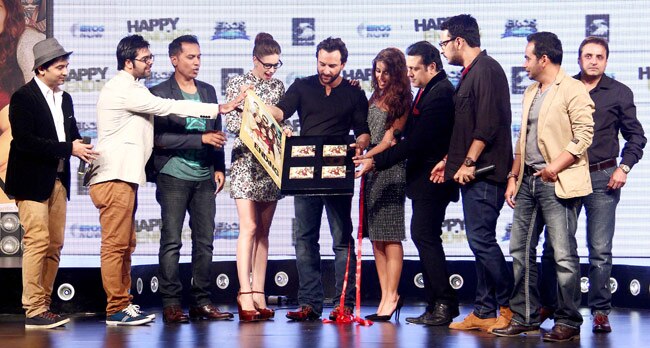 'हैप्पी एंडिंग' की म्यूजिक लॉन्च पर दिखी सितारों की चमक