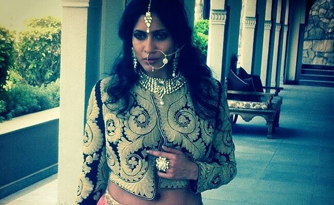 देखें फिल्म 'रोर' की एक्‍ट्रेस हिमार्षा वेंकटसामी की बोल्‍ड तस्‍वीरें