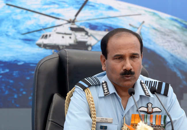 'ग्रुप कैप्टन' सचिन के साथ वायुसेना ने मनाया एयरफोर्स डे