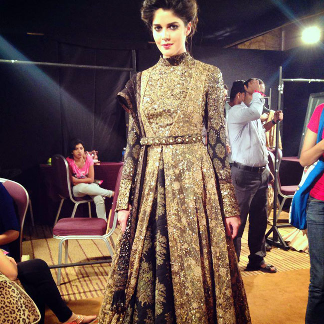 विराट कोहली की EX को डेट कर रहे सिद्धार्थ!