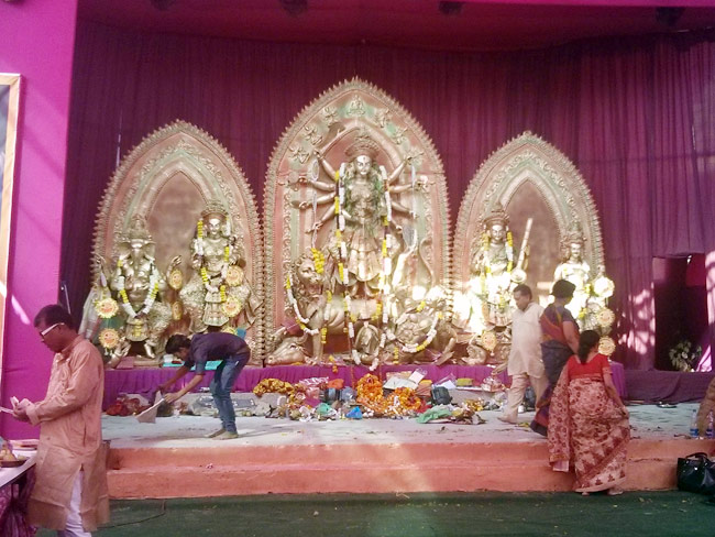 ऐसी रही दिल्ली के दुर्गा पूजा पंडालों की रौनक