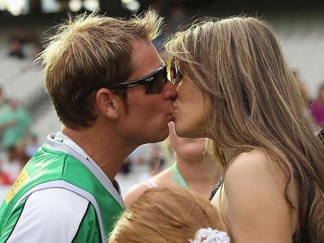 लिज हर्ले की अदाओं ने बनाया दुनिया को दीवाना...