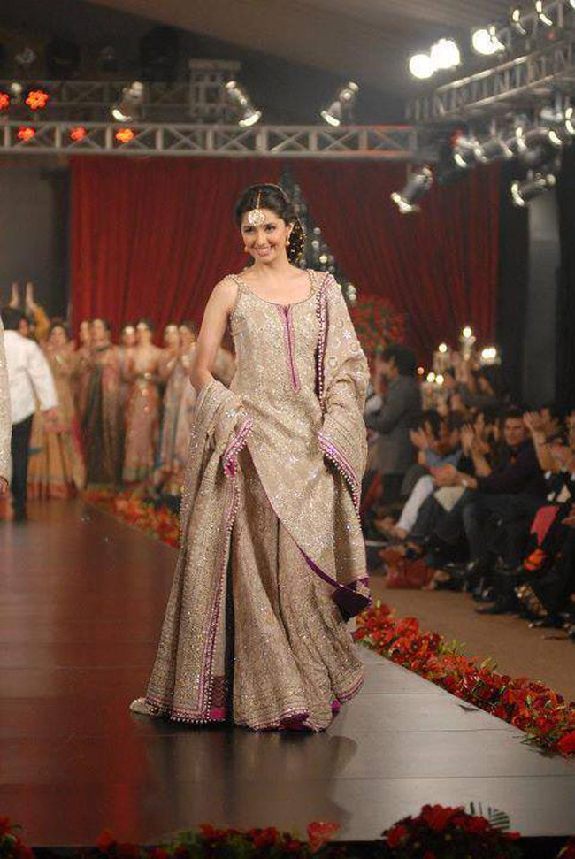 माहिरा खान के बारे में 12 खास बातें जो आप नहीं जानते