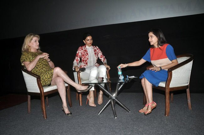 मुंबई फिल्म फेस्टिवल में दीपिका, इमरान और वरुण ने की शिरकत